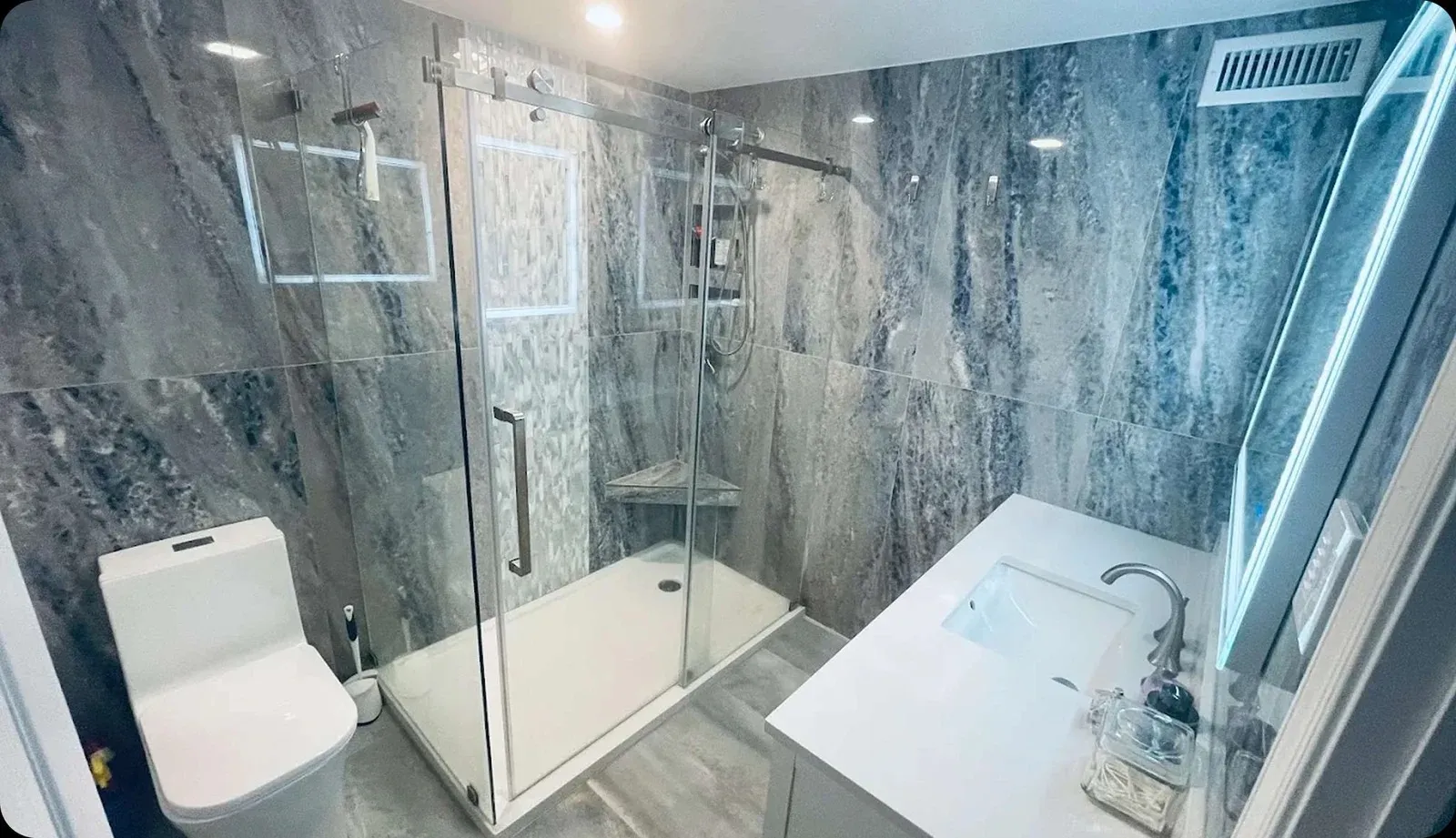 Luxury Restroom